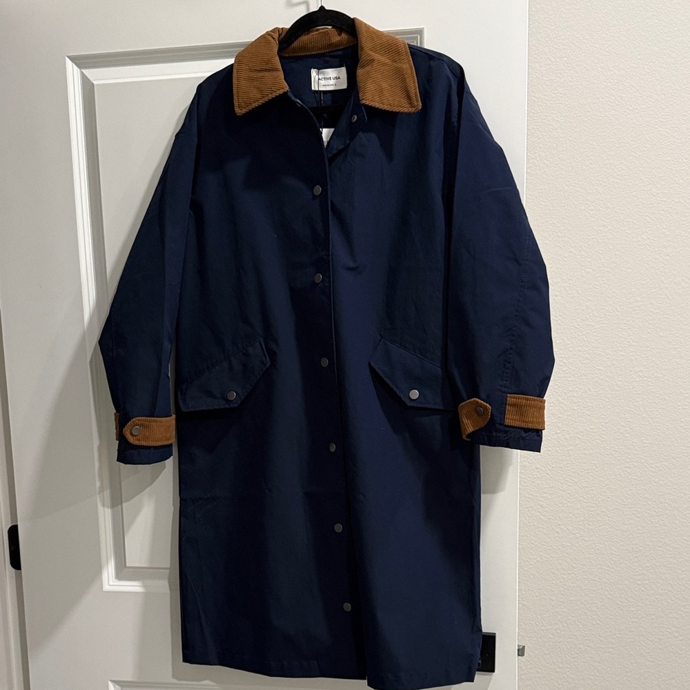 NWT Active USA  Navy and Brown Barnstyle Coat sz s